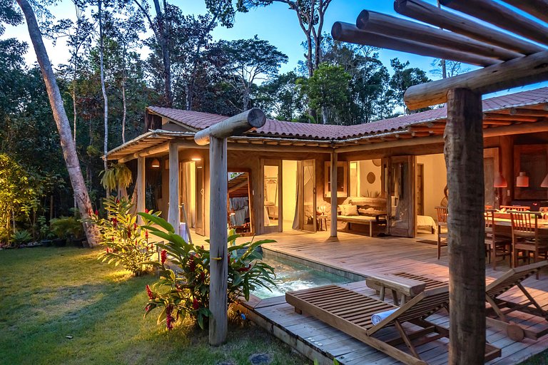 Casa Licurí Trancoso | Encanto rústico-chic y piscina