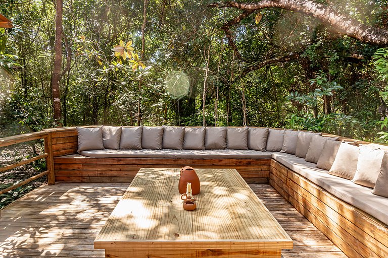 Casa Pequi Trancoso: Rustic Charm and Atlantic Forest