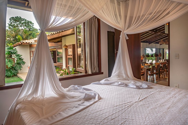 House Sapucaia, Trancoso, with ocean view and infinity pool.