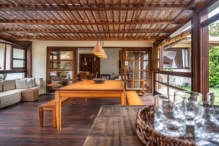 House Sapucaia, Trancoso, with ocean view and infinity pool.