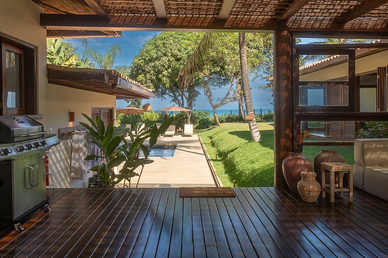 House Sapucaia, Trancoso, with ocean view and infinity pool.