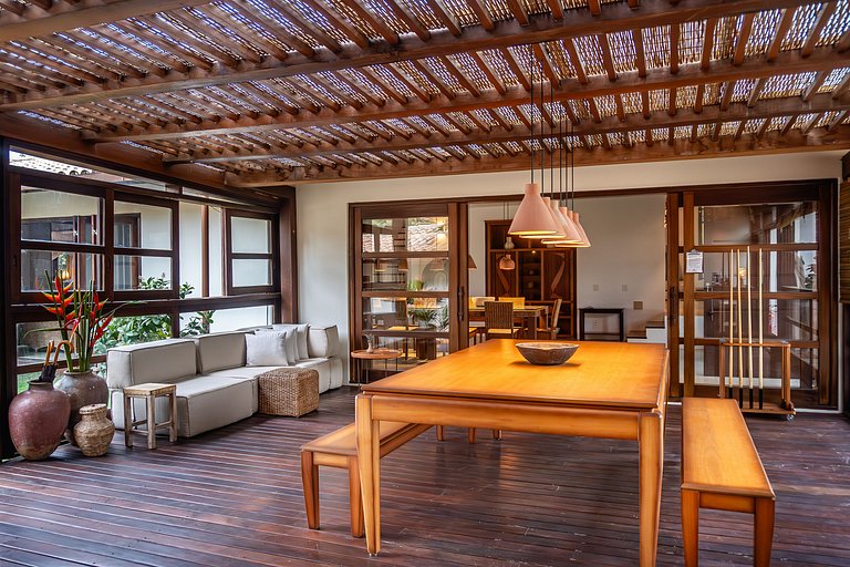 House Sapucaia, Trancoso, with ocean view and infinity pool.