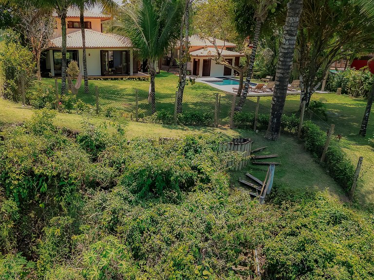 House Sapucaia, Trancoso, with ocean view and infinity pool.