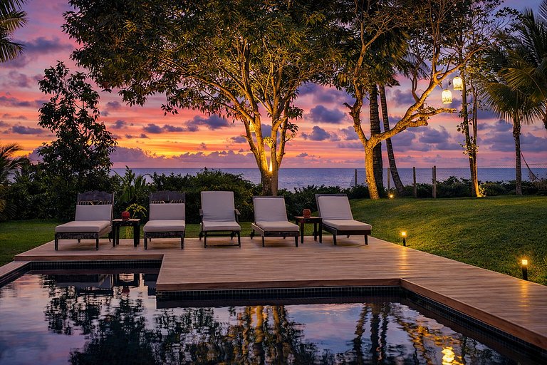 House Sapucaia, Trancoso, with ocean view and infinity pool.