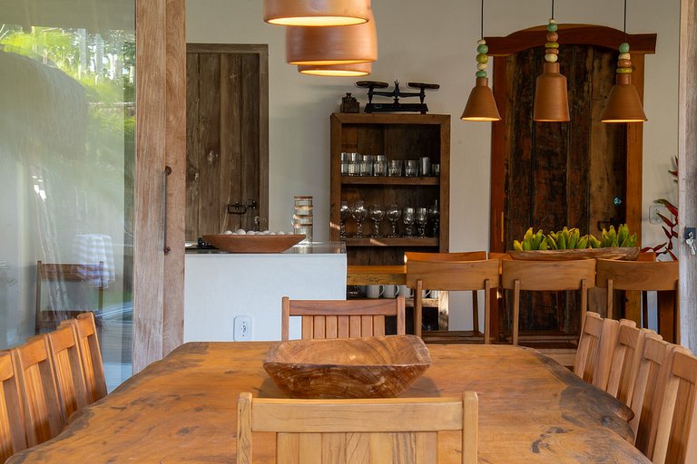Casa Ingá Trancoso: Luxo Rústico no Condomínio Coqueiral
