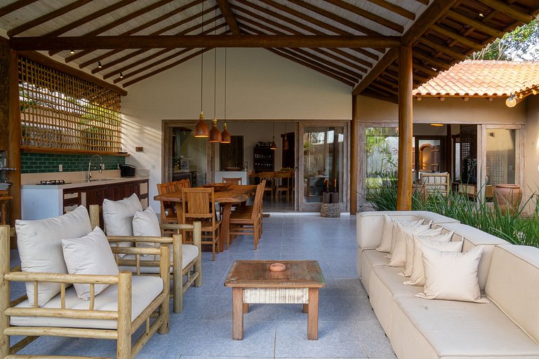 Casa Ingá Trancoso: Luxo Rústico no Condomínio Coqueiral