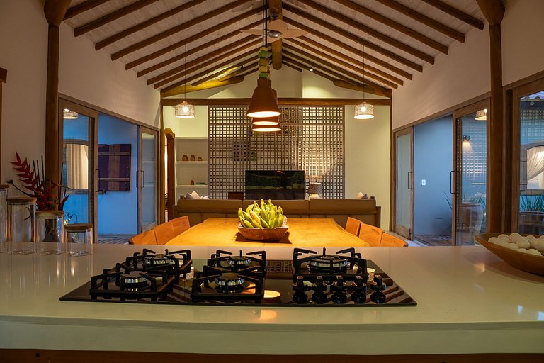 Casa Ingá Trancoso: Luxo Rústico no Condomínio Coqueiral