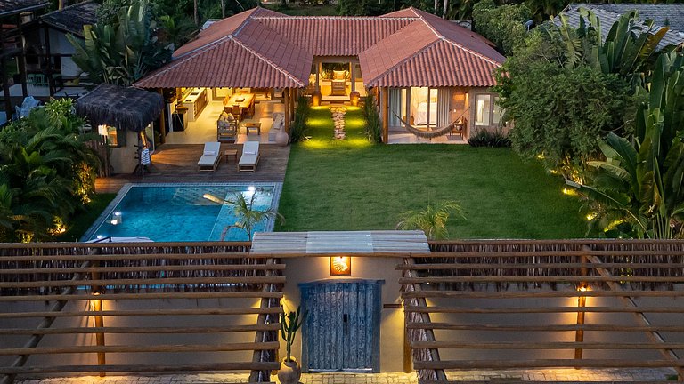 Casa Ingá Trancoso Rustic Luxury in the Condominium